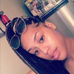 Meet your Posher, Jada